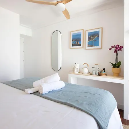 Far Out * سان سيباستيان