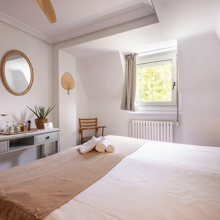 Kwatera prywatna Far Out *