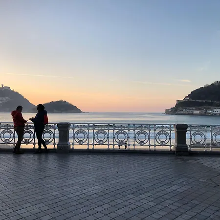 Far Out Kwatera prywatna *